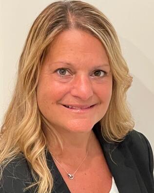 Headshot of Lisa DeSimone