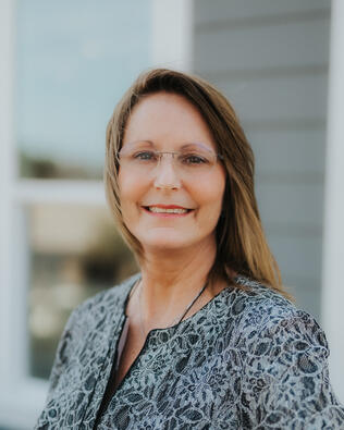 Headshot of Beth Forkner