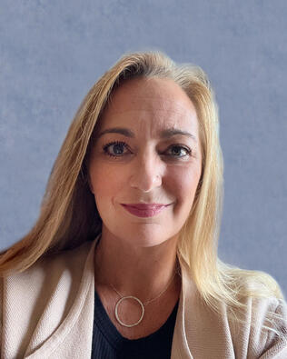 Headshot of Darcy Shaffer