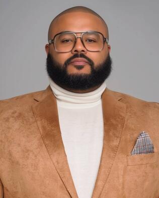 Headshot of Pierre Mason