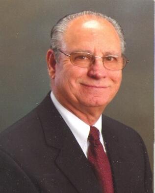 Headshot of Candido Alvarez
