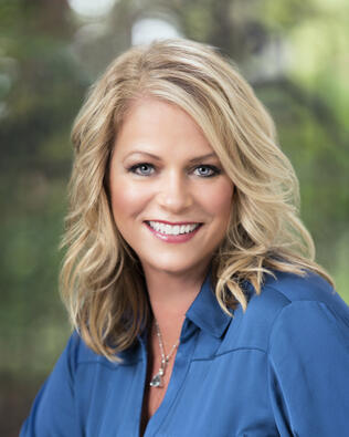 Headshot of Denise Fladeboe