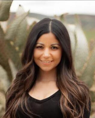 Headshot of Marla Aguirre