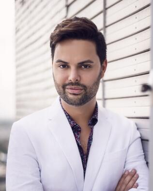 Headshot of Antonio Zavarce