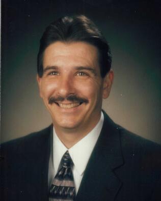 Headshot of Bob Oligney