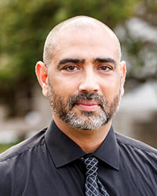 Headshot of Joshua Vazquez