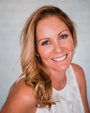 Headshot of Dena Turner