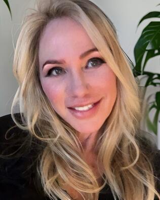Headshot of Shana Martone