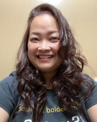 Headshot of Glenda Reyes