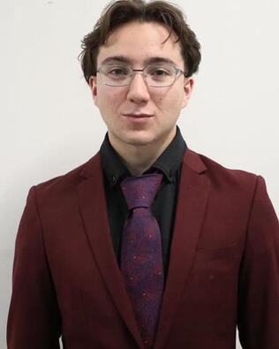 Headshot of Gasper Alonso