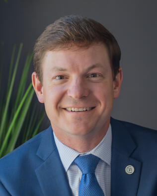 Headshot of Bob Clarkson