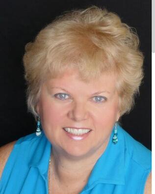 Headshot of Marion DeAnnuntis