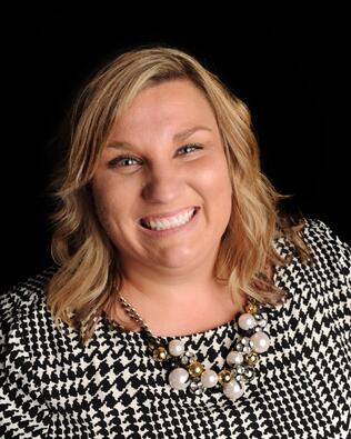 Headshot of Emily Hurst-Jones