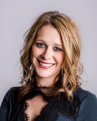 Headshot of Faith Early