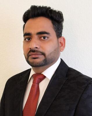 Headshot of Parmjeet Singh