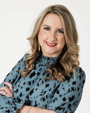 Headshot of Laura Smith