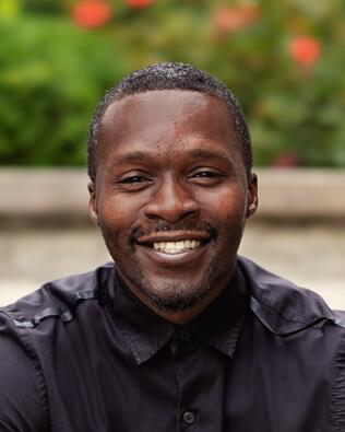 Headshot of Earnest Morris