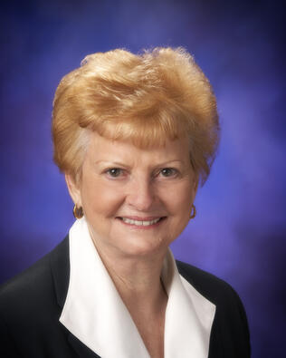 Headshot of Pauline Pearson