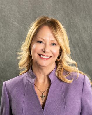 Headshot of Deide Nicastro