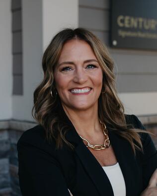 Headshot of Amy Lucht