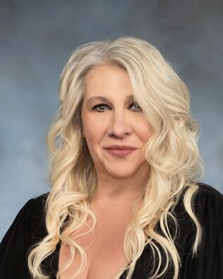 Headshot of Andrea Lynn Decker