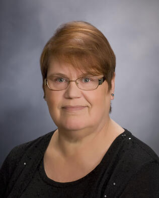 Headshot of Robin Jarrett