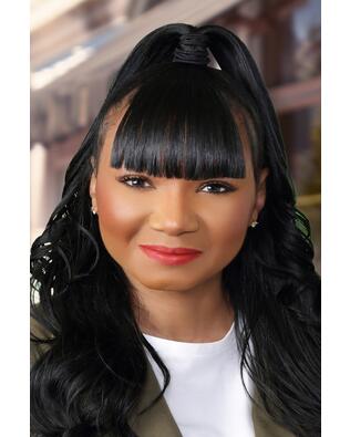 Headshot of Tyisha Doswell