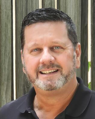 Headshot of Earl  McQuaig