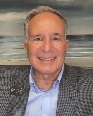 Headshot of Robert Marx