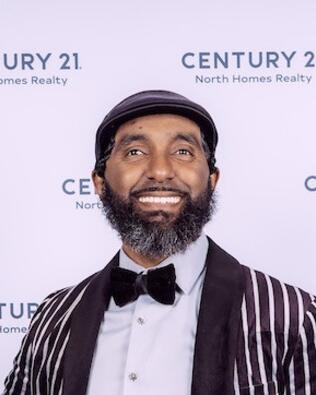 Headshot of Dawit Tensae
