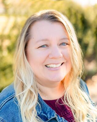Headshot of Paulyne Cook