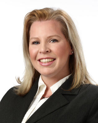 Headshot of Elizabeth Berube