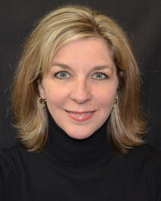 Headshot of Jackie Suarez