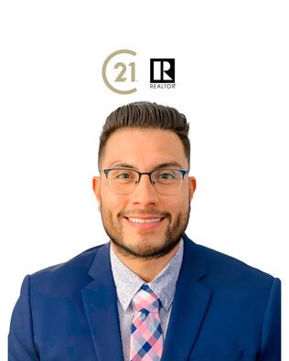 Headshot of Ernesto Andrade