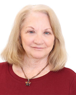 Headshot of Judy Zelezny