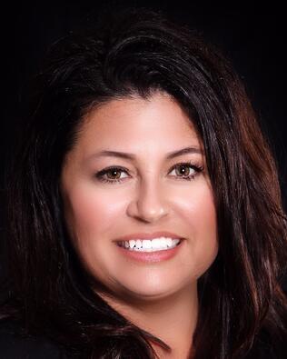 Headshot of Jennifer Swensen