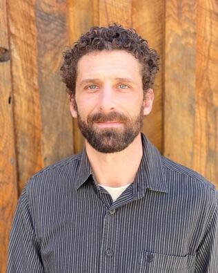 Headshot of Gabe Johnson