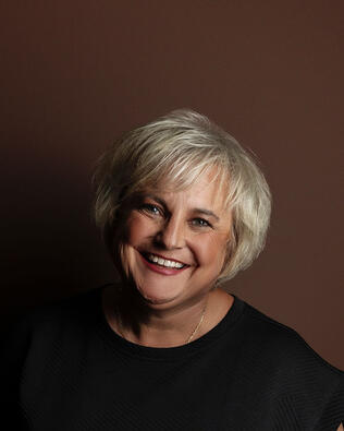 Headshot of Joelie Jones