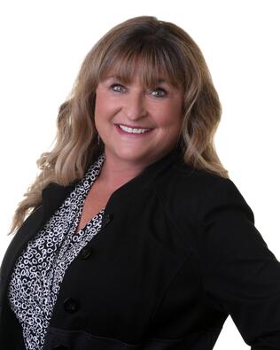 Headshot of Stacey Zavala