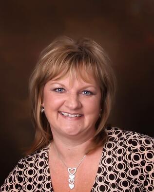 Headshot of Tracey Campbell