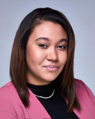 Headshot of Amaya Wright