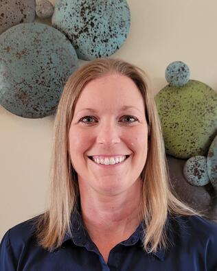 Headshot of Jennifer Zoellner