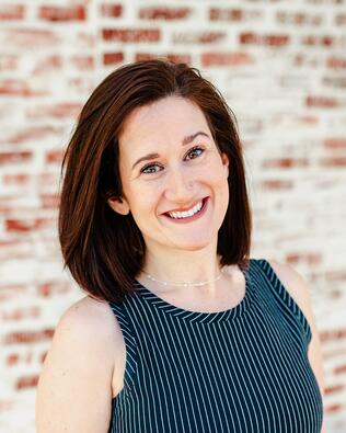 Headshot of Victoria Turner