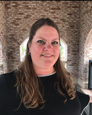 Headshot of Susan Edeker