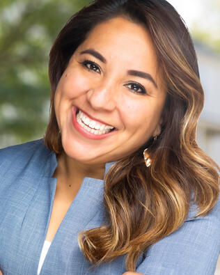 Headshot of Kathy Dipp
