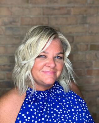 Headshot of Lizzie Keller