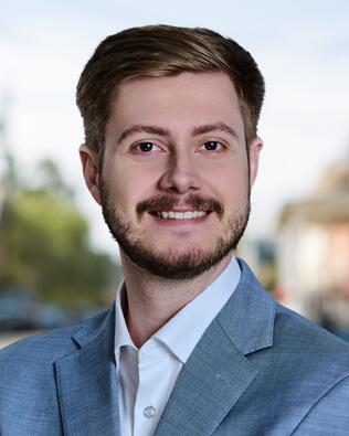 Headshot of Nate Vogel