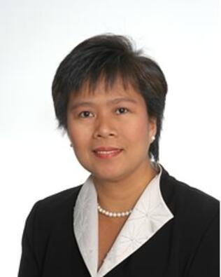 Headshot of Minerva Caraang