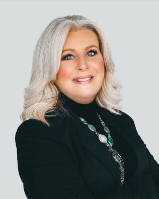 Headshot of Angie Childers