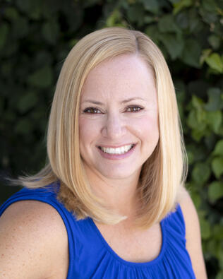 Headshot of Kristin Bryan Pierce